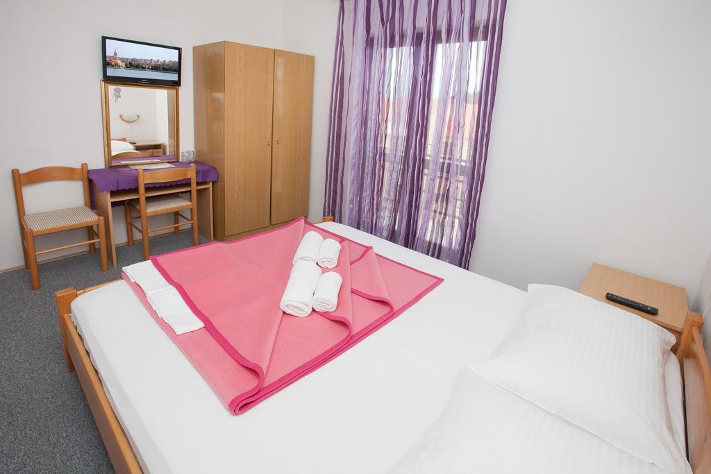 Bed and Breakfast Pansion Maria Zadar Habitación foto